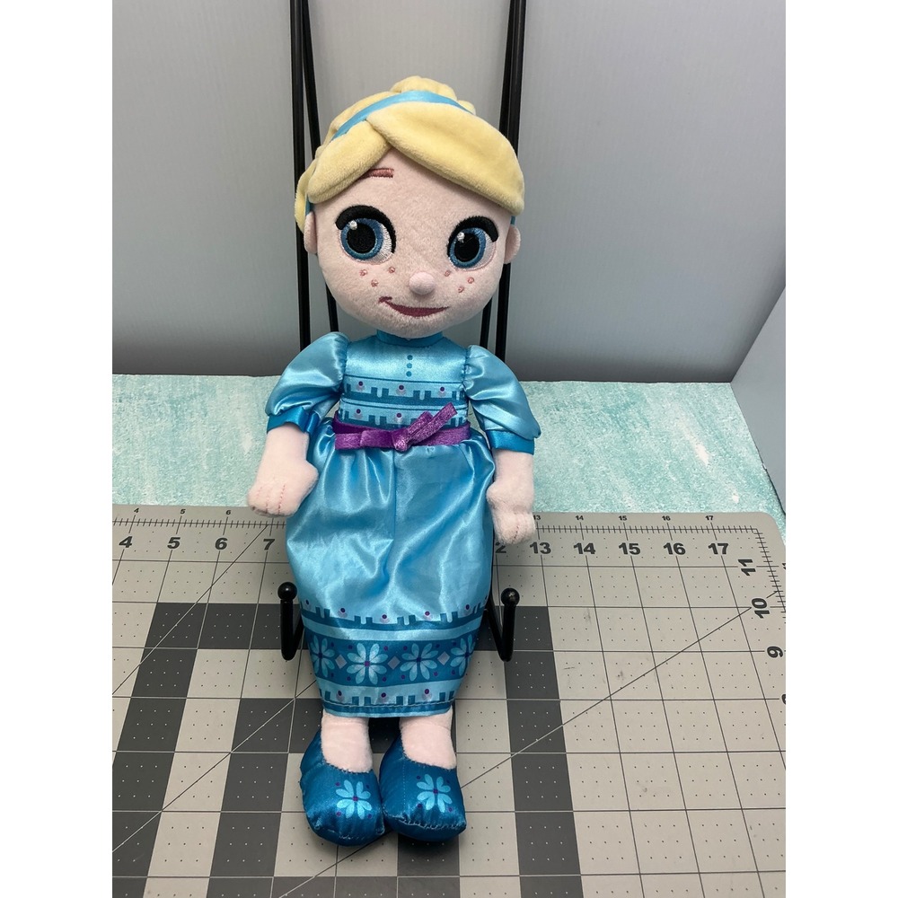 Disney Frozen Young Elsa Plush Doll 12 Inch Blue Satin Dress Braid Freckles